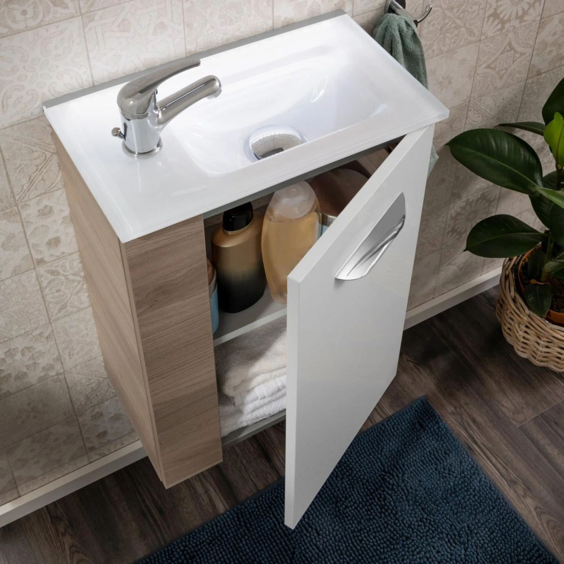 FACKELMANN SBC LUXOR Waschbeckenunterschrank Gäste WC 45 cm breit, Weiß/Braun hell, Türanschlag rechts