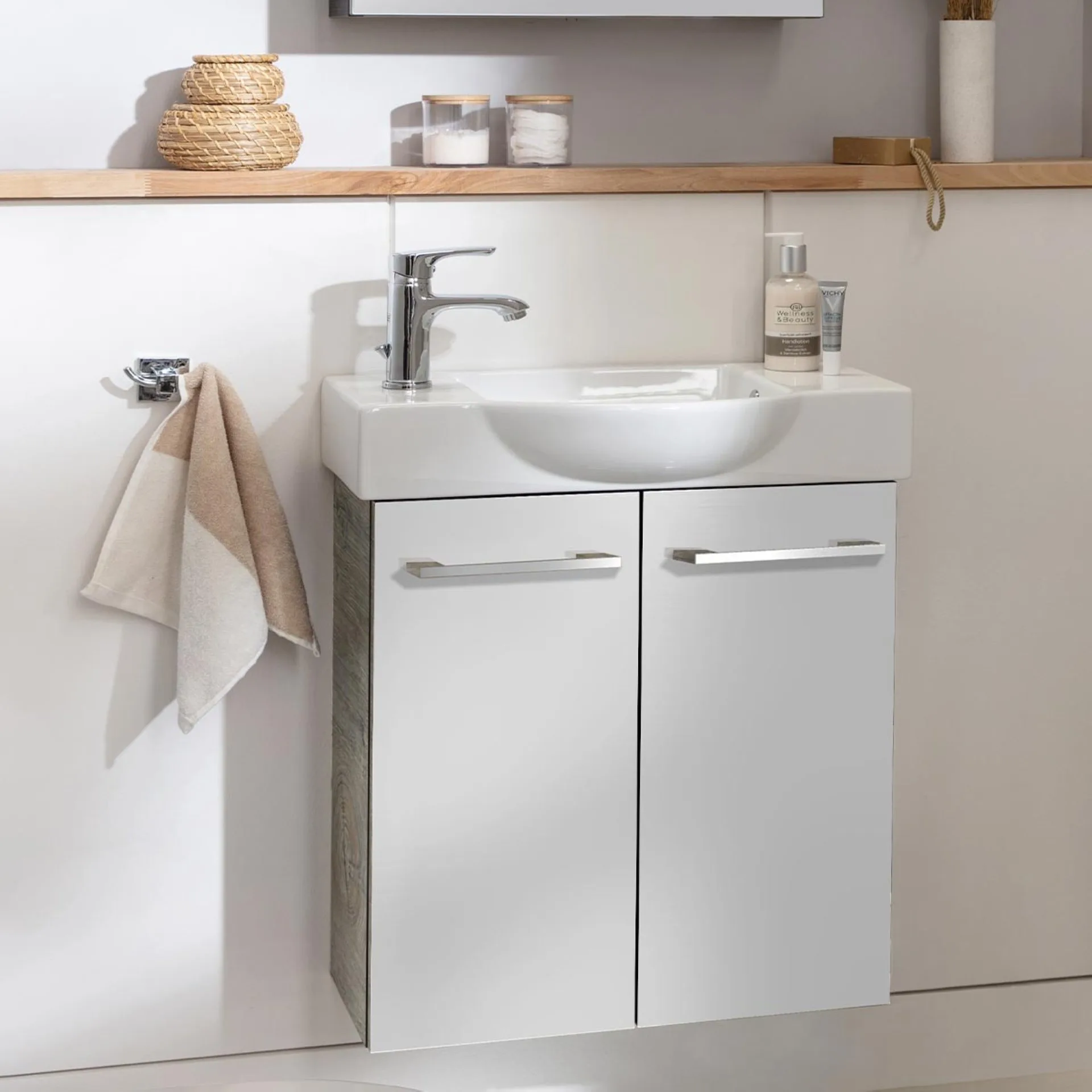 FACKELMANN SBC STANFORD Waschbeckenunterschrank Gäste WC 55 cm breit, Weiß/Braun hell, 2 Türen