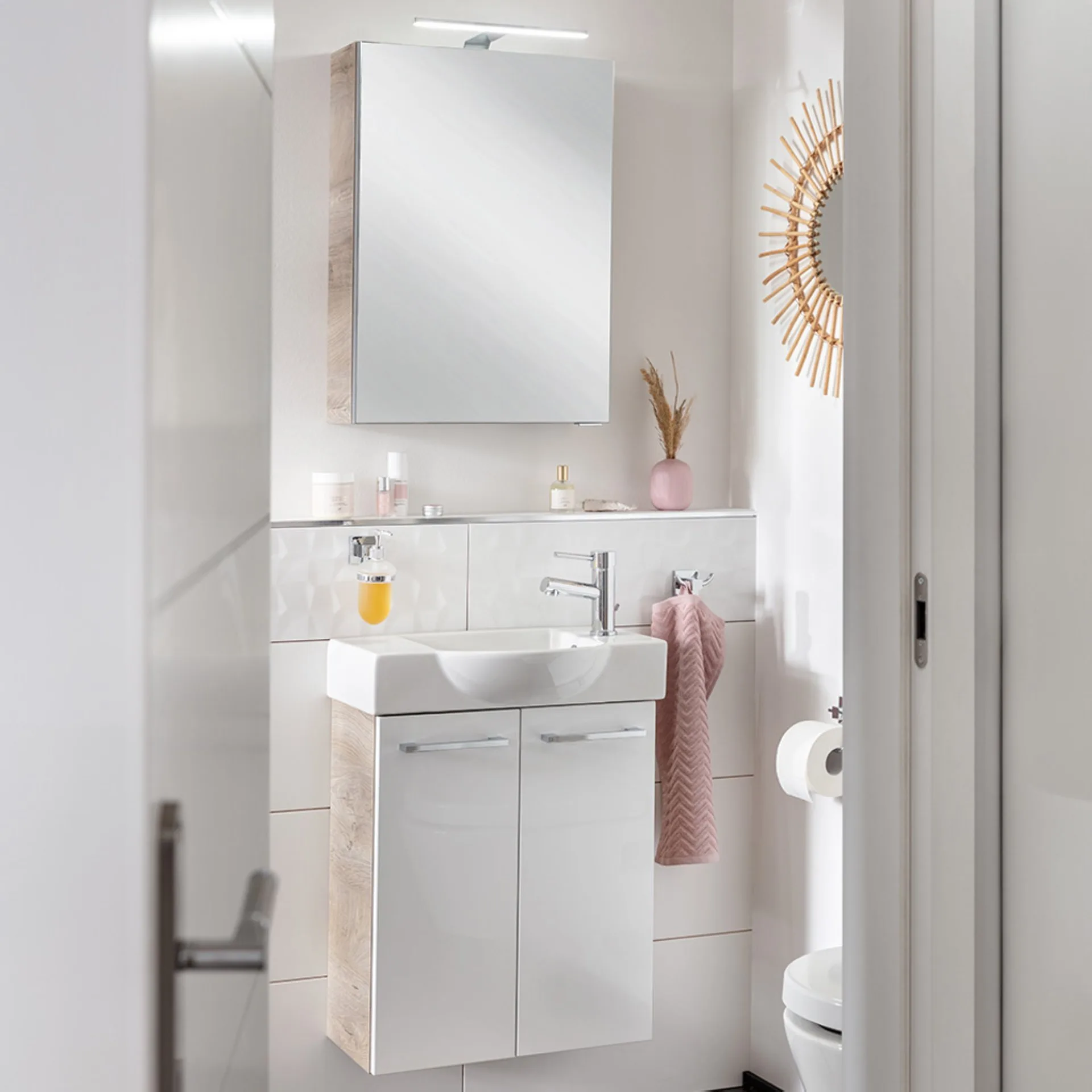 FACKELMANN SBC STANFORD Gäste WC Waschtisch Set mit Spiegelschrank 55 cm breit, Weiß/Braun hell, Türanschlag rechts