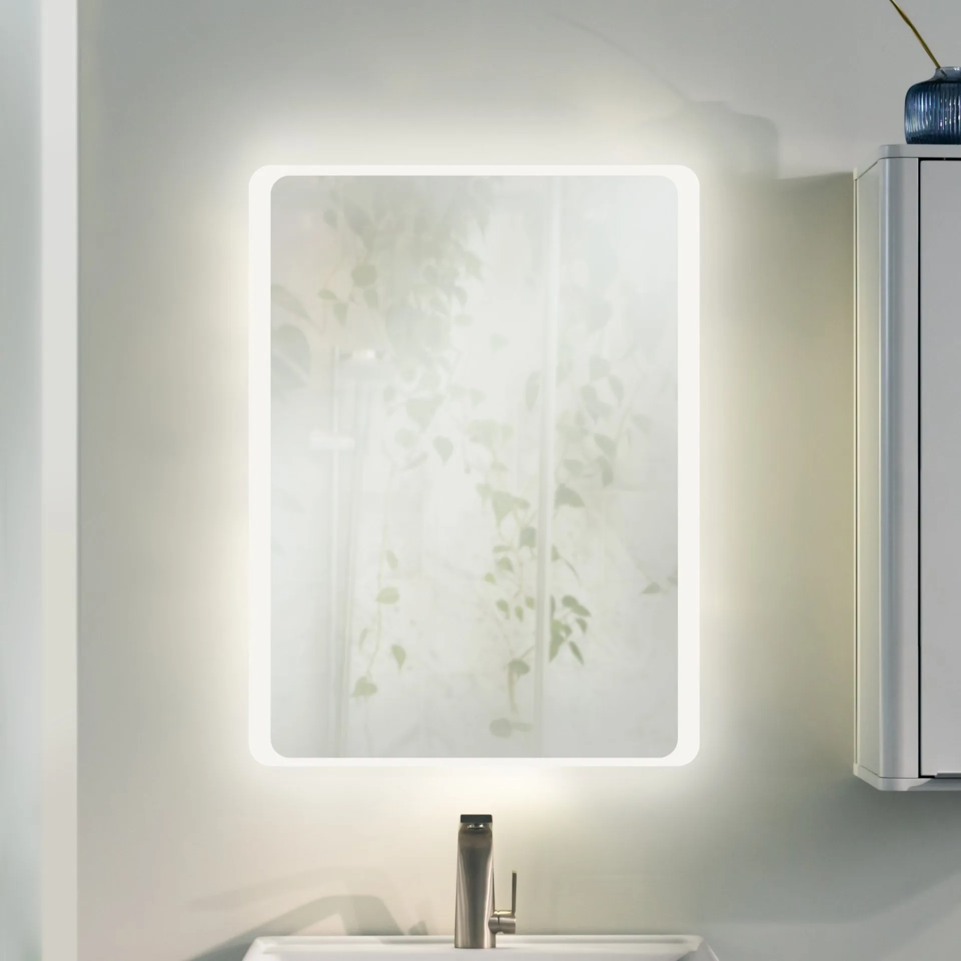 BADEDU SORA LED Spiegel 60 cm breit, Anti-Beschlag