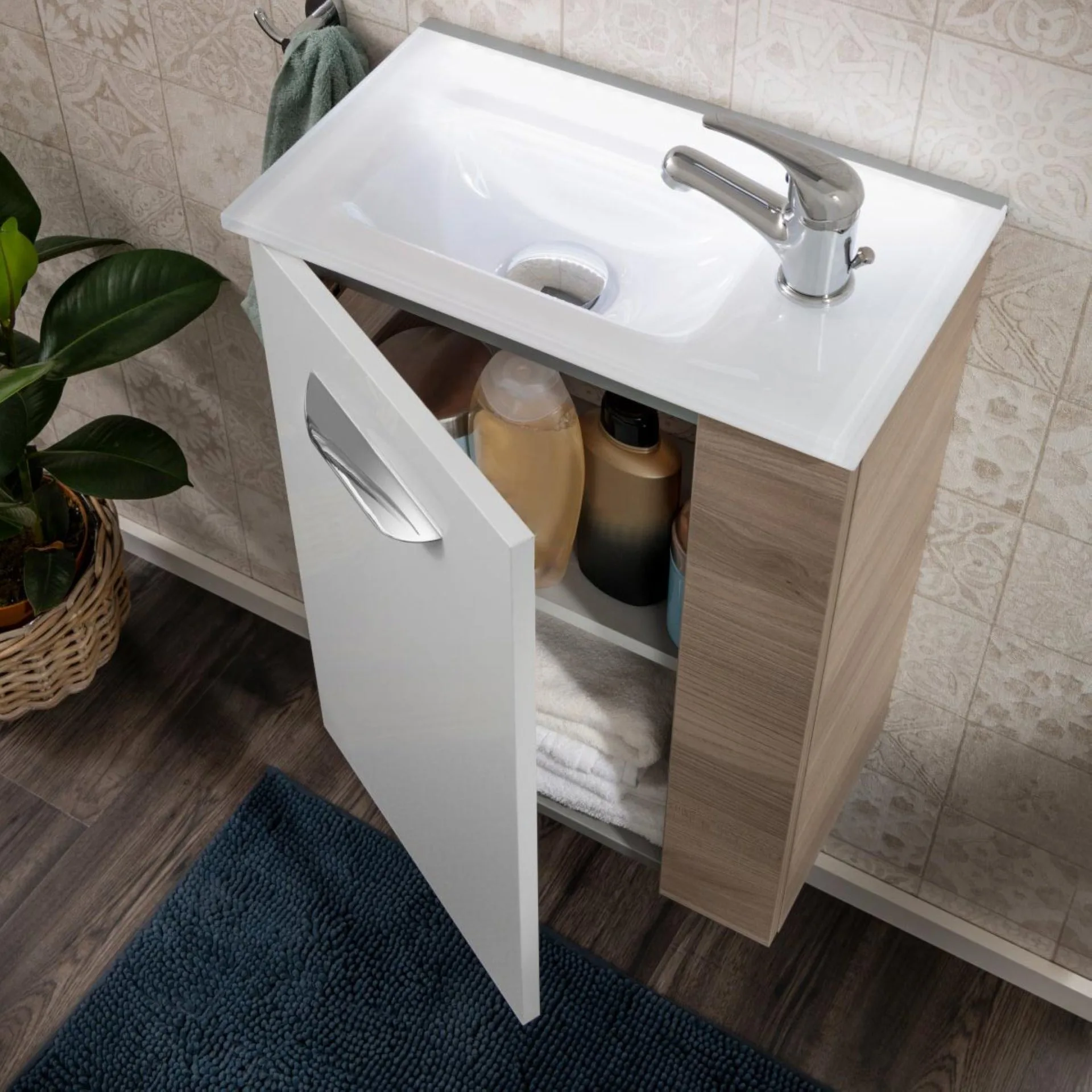 FACKELMANN SBC LUXOR Waschbeckenunterschrank Gäste WC 45 cm breit, Weiß/Braun hell, Türanschlag links