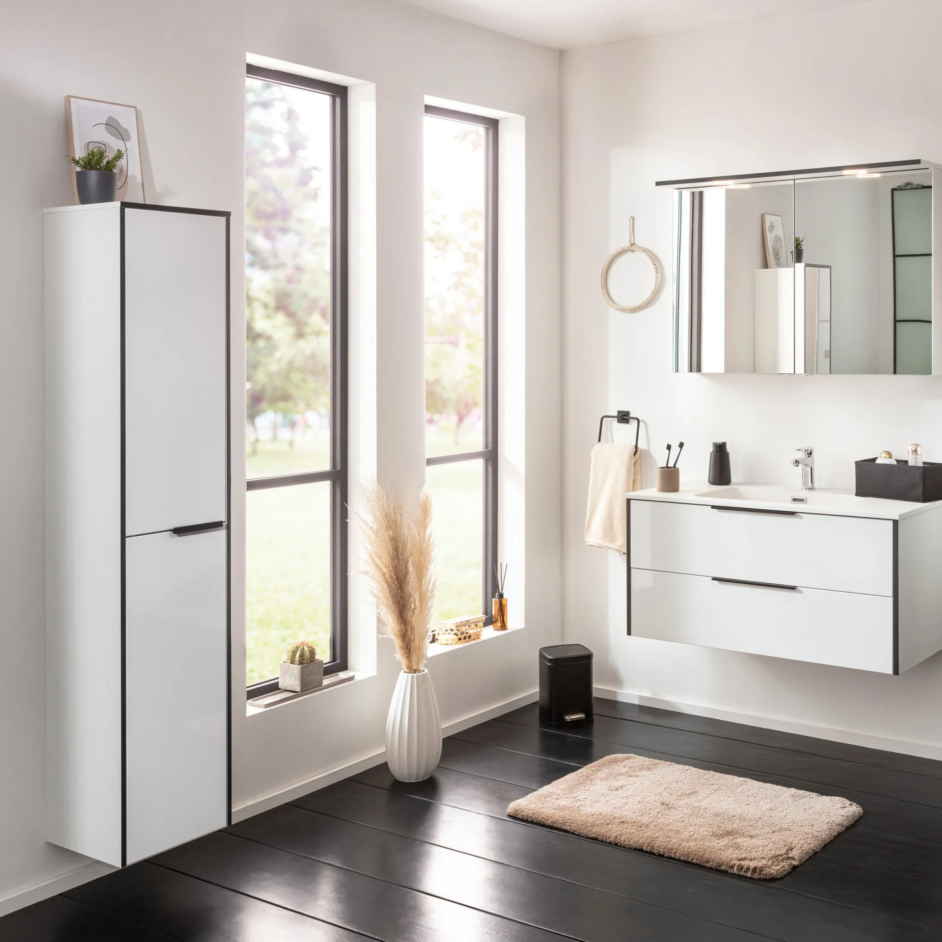FACKELMANN FLAIR Hochschrank 33 cm breit, Weiß/Anthrazit, Türanschlag rechts