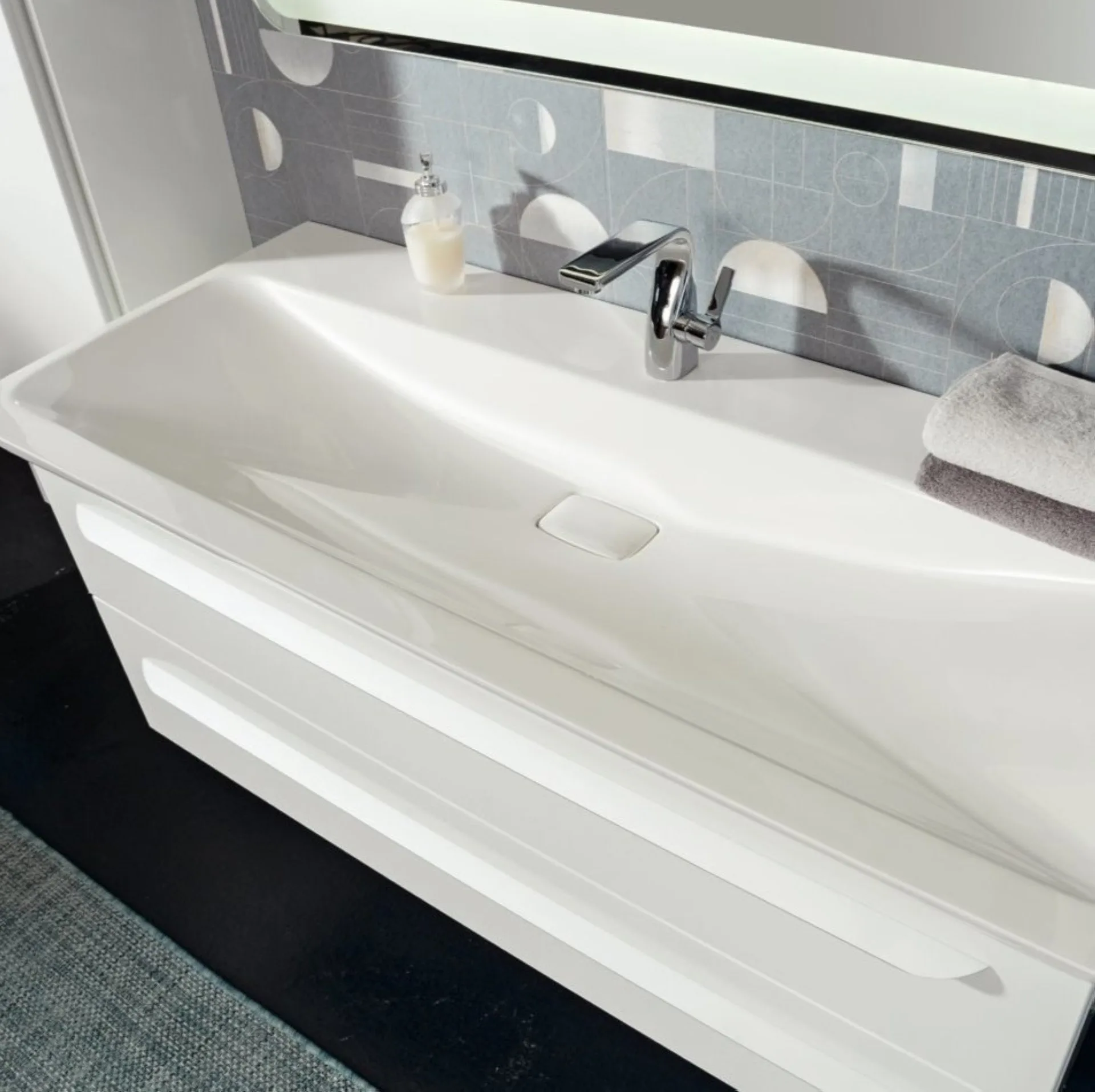Lanzet M9 Waschbecken 127 cm, 1 Hahnloch